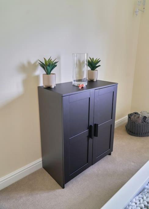 Stunning Luxury 2 Bed Apartment With En-Suite In Wokingham City Centre エクステリア 写真